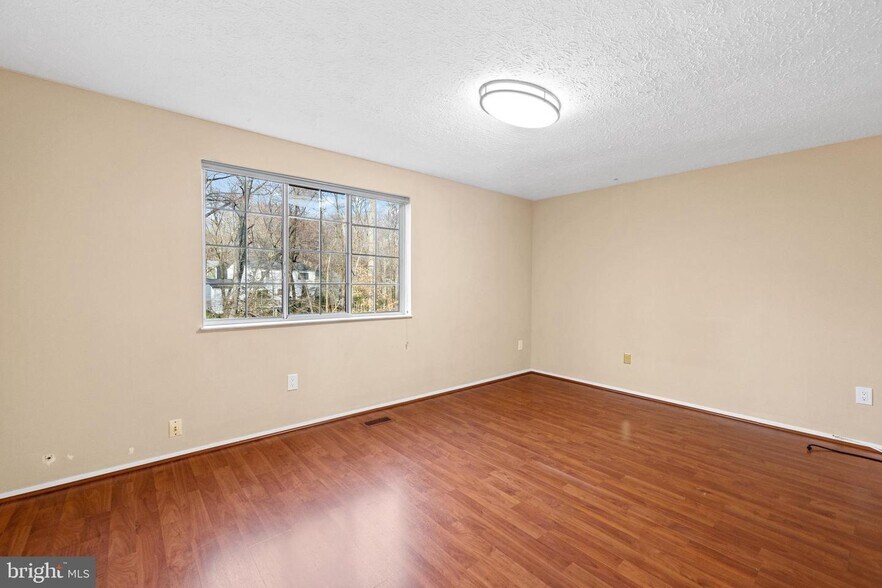 Building Photo - 8469 Rippled Creek Ct