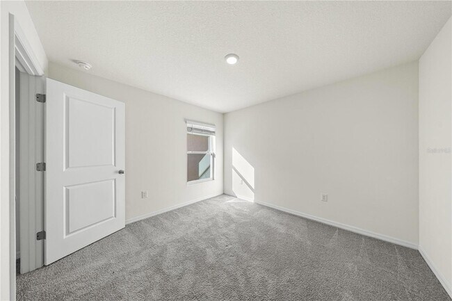 Building Photo - 8748 SW 49th Cir