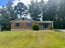 Building Photo - 2718 Bennington Dr