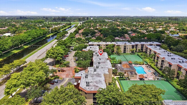 Building Photo - 10401 W Broward Blvd