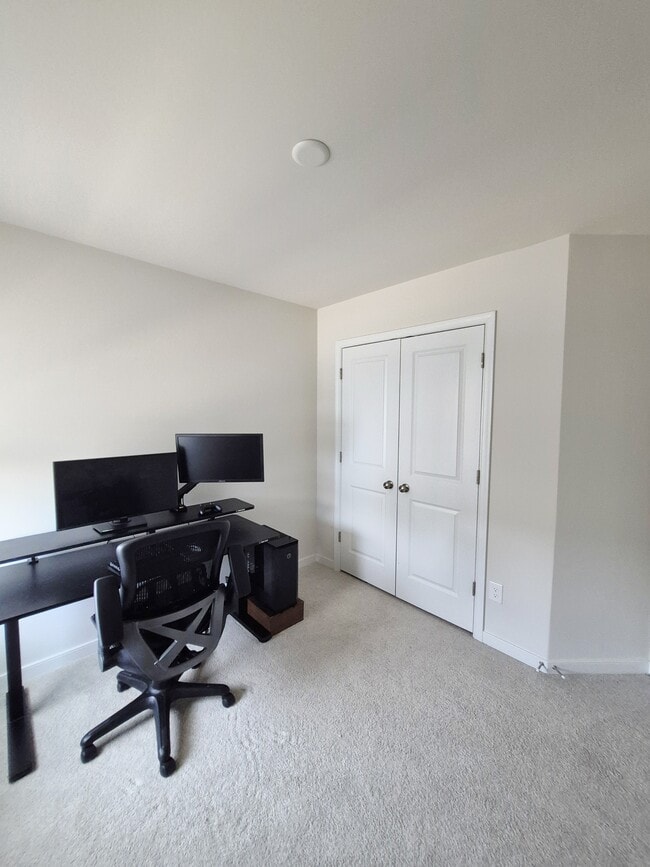 Building Photo - 4012 Pk Trl Dr