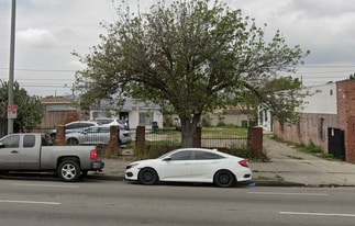 Building Photo - 1513 W Florence Ave