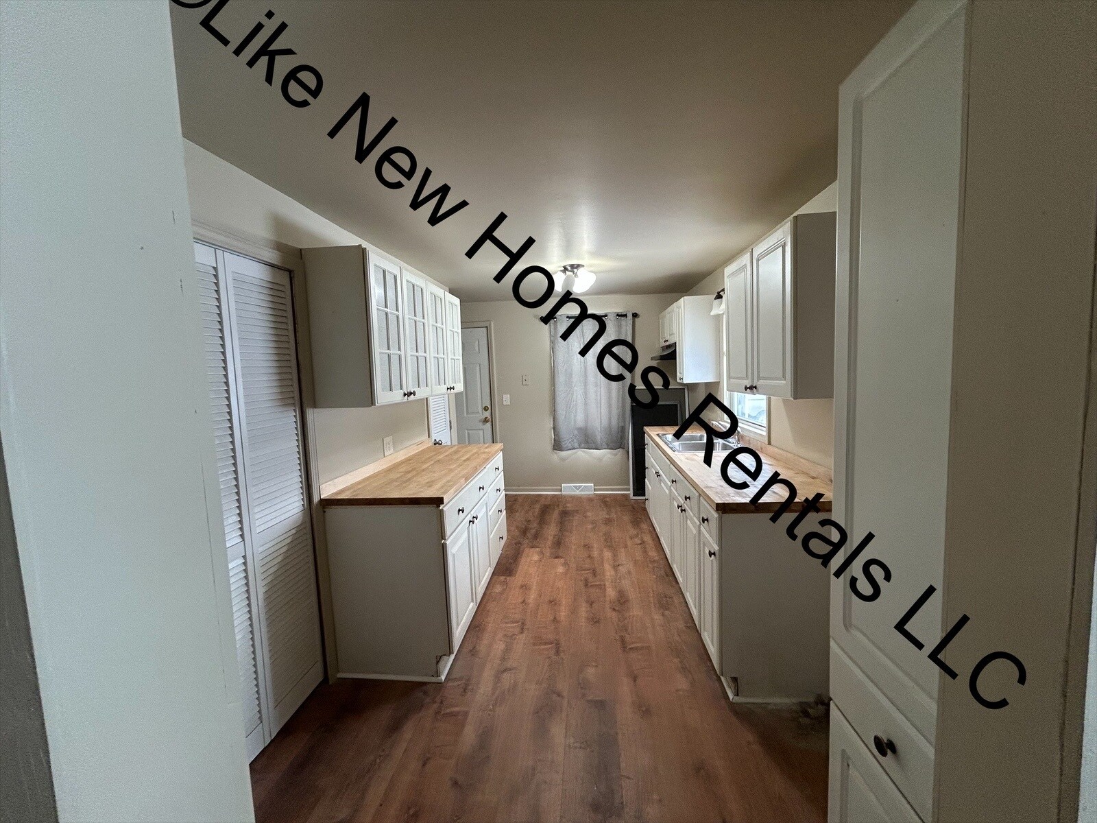 Building Photo - 4042 Otto St