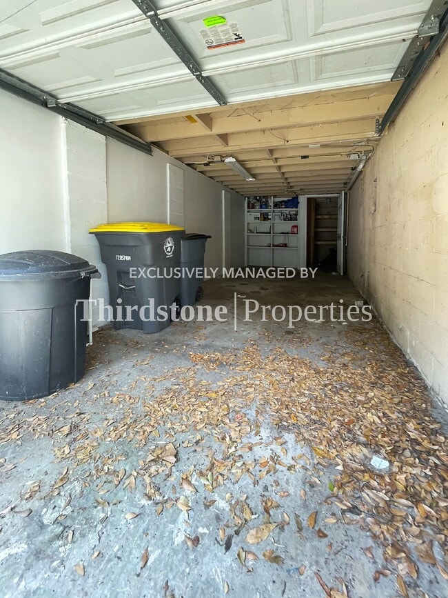 Building Photo - 725 Cherokee St