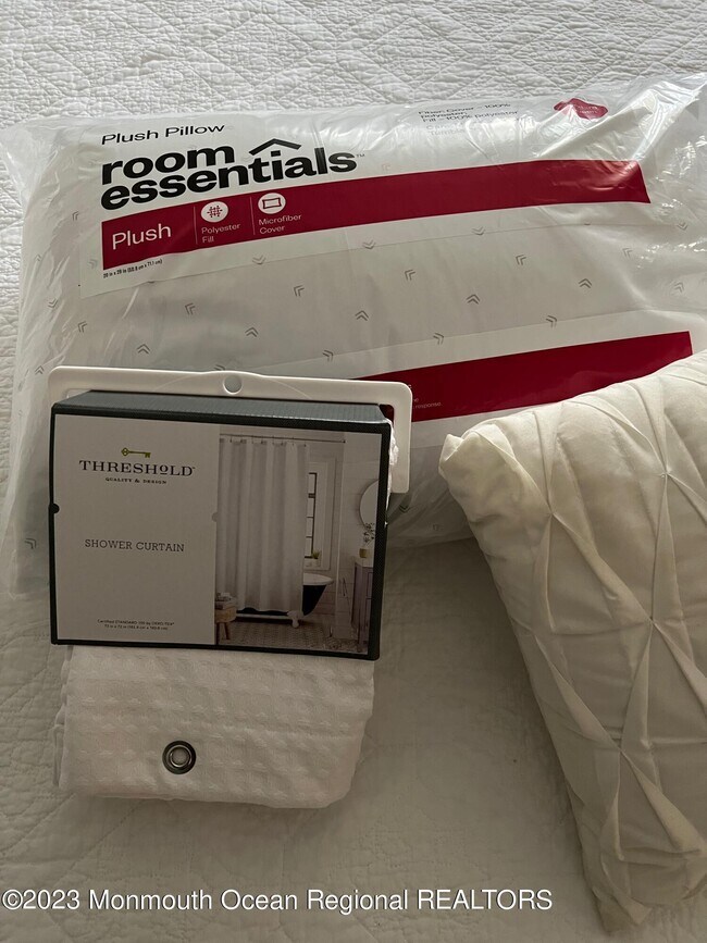 Building Photo - 304 4th Ave