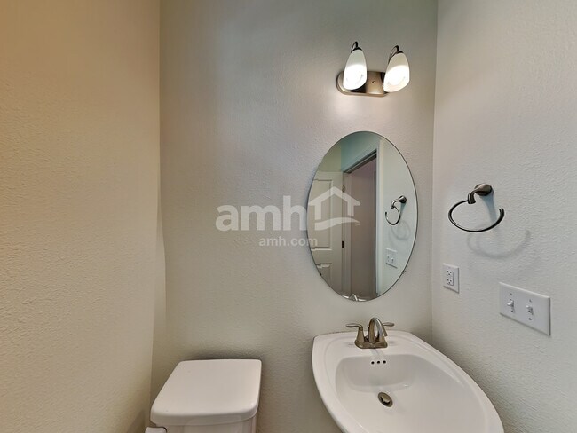 Building Photo - 3025 Eagle Bluff Way