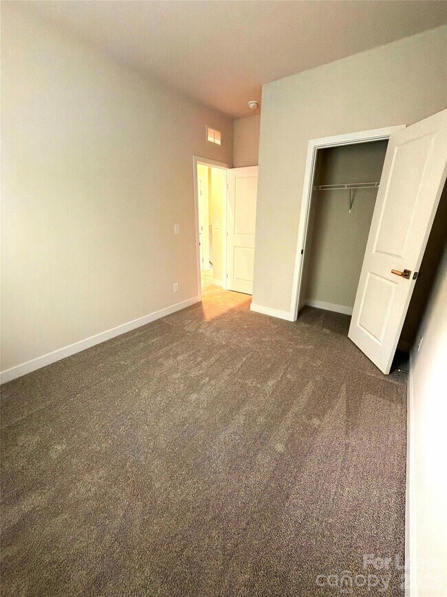 Building Photo - 4136 Auburn Oak Ln