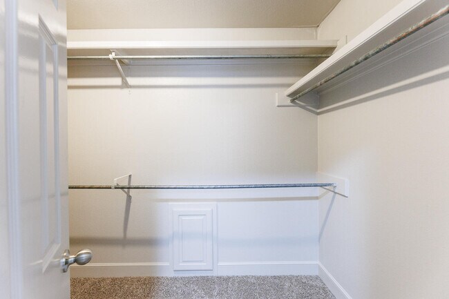 Building Photo - 9603 Orlando Ave