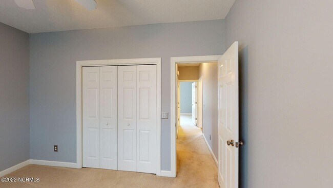 Building Photo - 11 Lassiter Ln