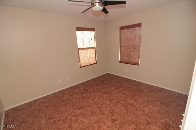 Building Photo - 676 Swift Eagle Ave