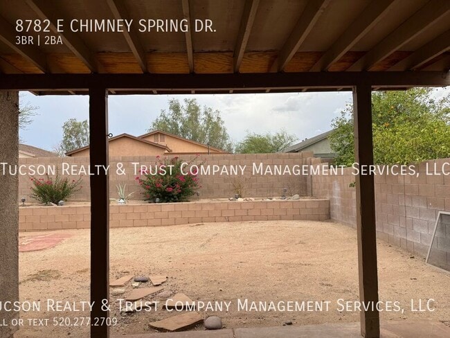 Building Photo - 8782 E Chimney Spring Dr