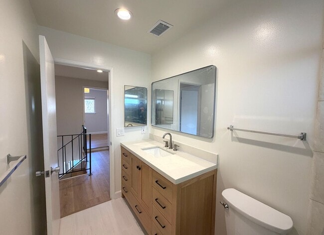 Building Photo - REMODELED LARGE 1600sf 4BR/2BA 3PK ?Miramonte Gardens AVAIL NOW