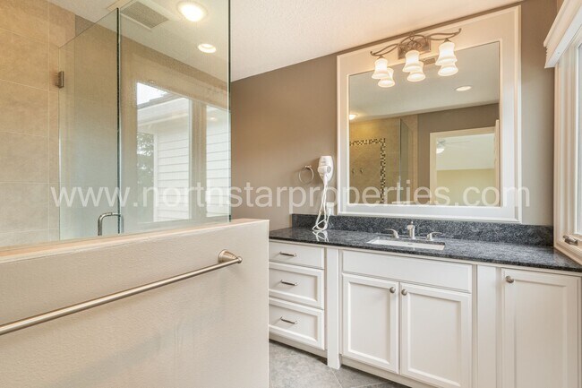 Building Photo - 16754 Quail Ct