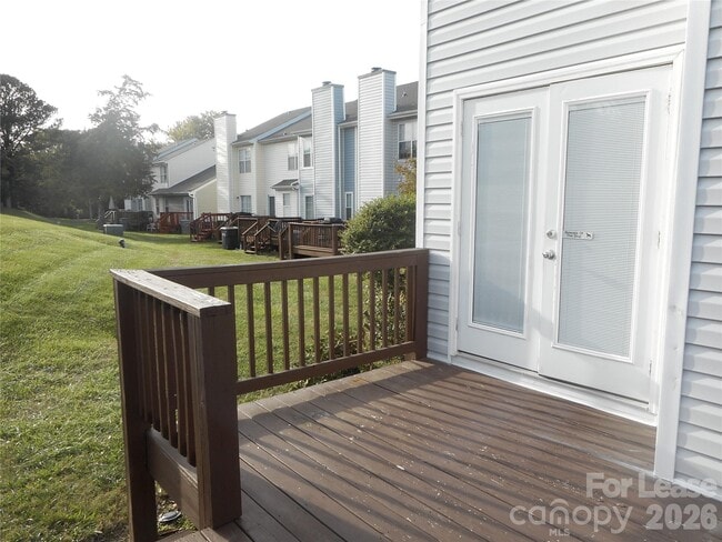 Building Photo - 8235 Circle Tree Ln