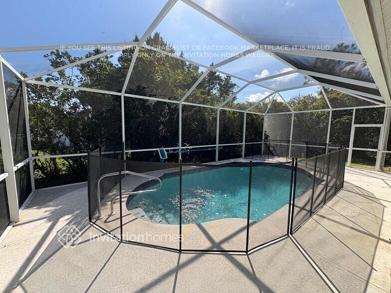 Building Photo - 11704 Summer Meadow Dr