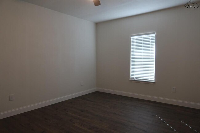 Building Photo - 707 N Foley St