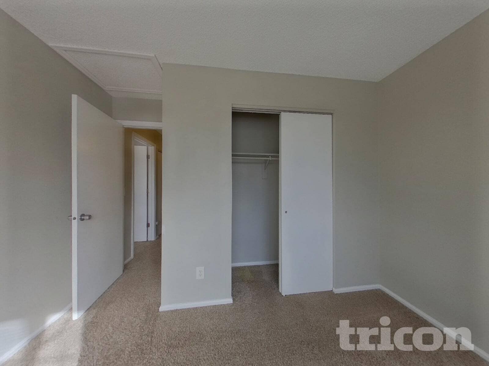 Building Photo - 3025 Richmond Dr