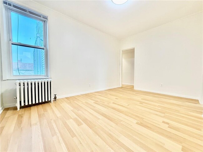 Building Photo - 78 Avenue U