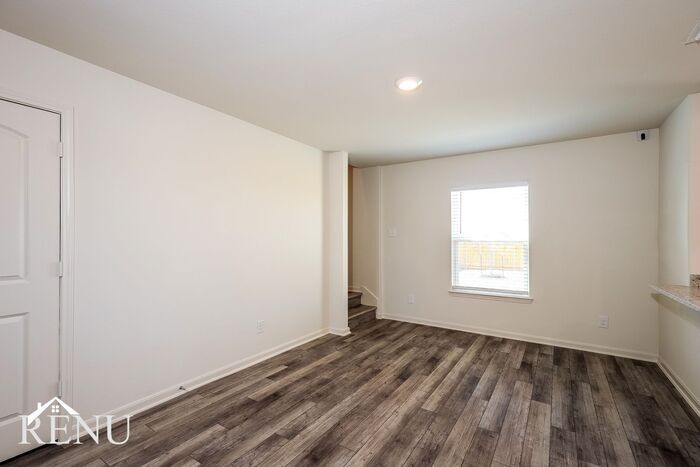 Building Photo - 11026 Yonder Flts