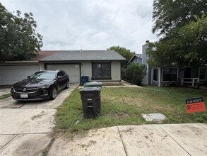 Building Photo - 9631 Bratton Dr