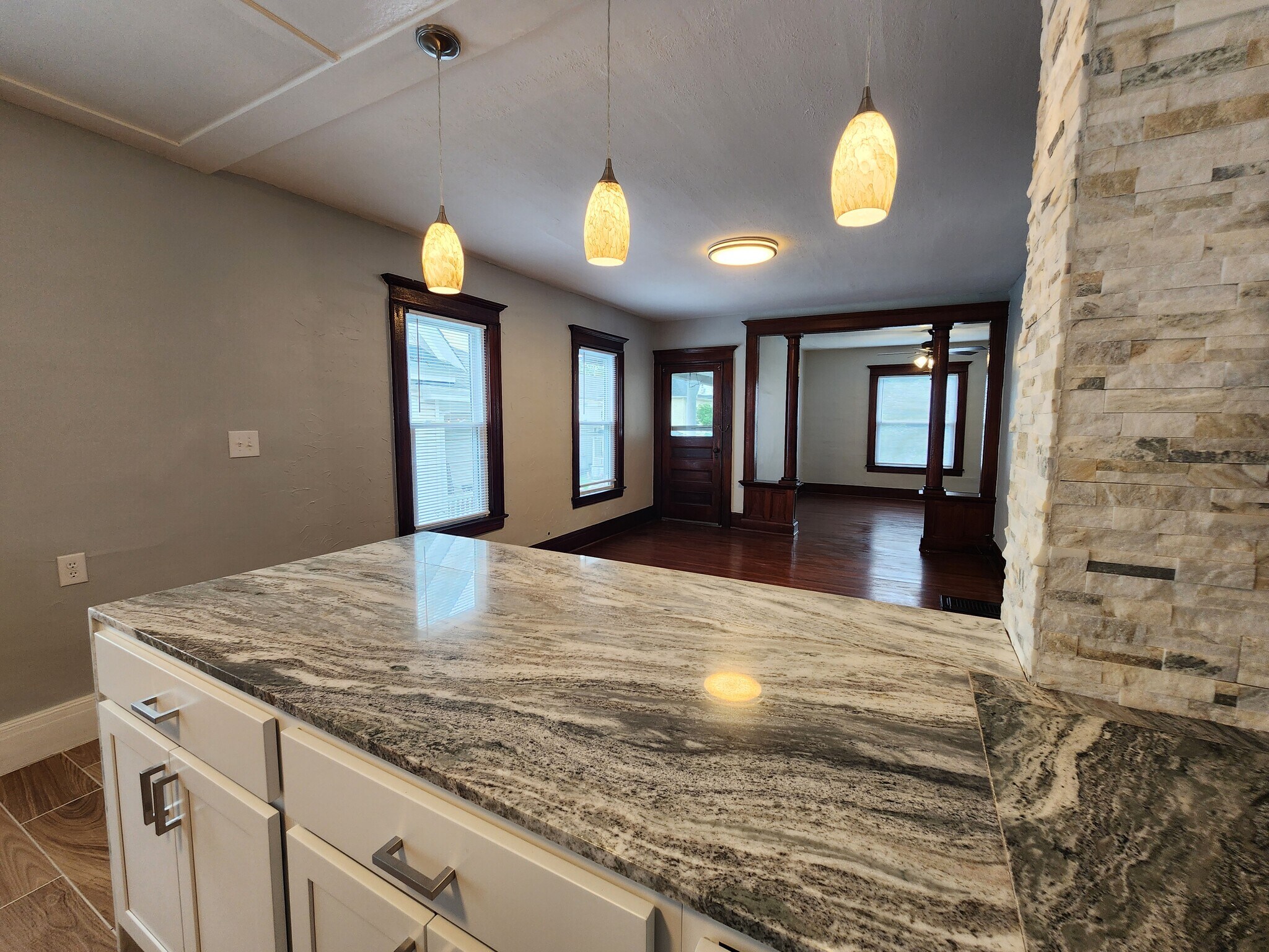 Building Photo - 260 Tennyson Ave