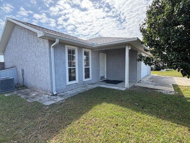 Building Photo - 509 Phillips Ct