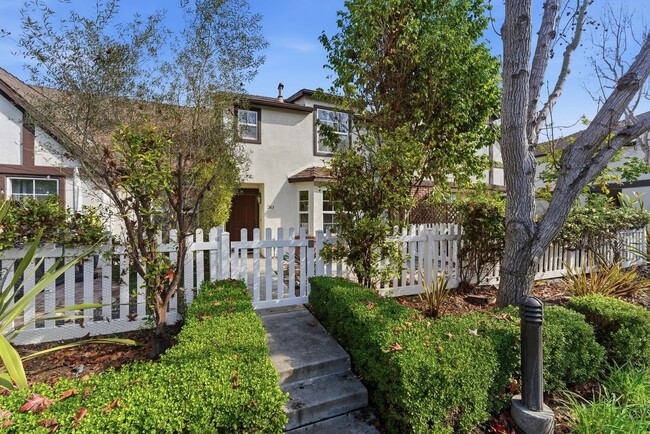 Building Photo - Charming Three Vines Condo with Fresh Upgrades