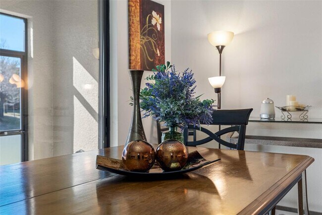 Building Photo - 5167 Bay Isle Cir