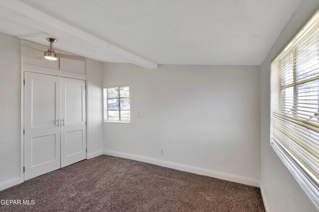 Building Photo - 4312 Clifton Ave