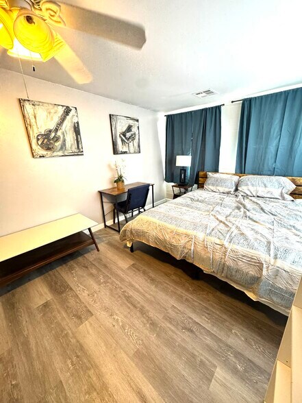 Building Photo - 6864 E Mary Dr