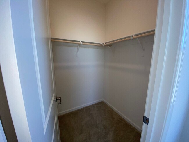 Building Photo - Built 2024 Spanish Springs Reno 5 Bedroom ...