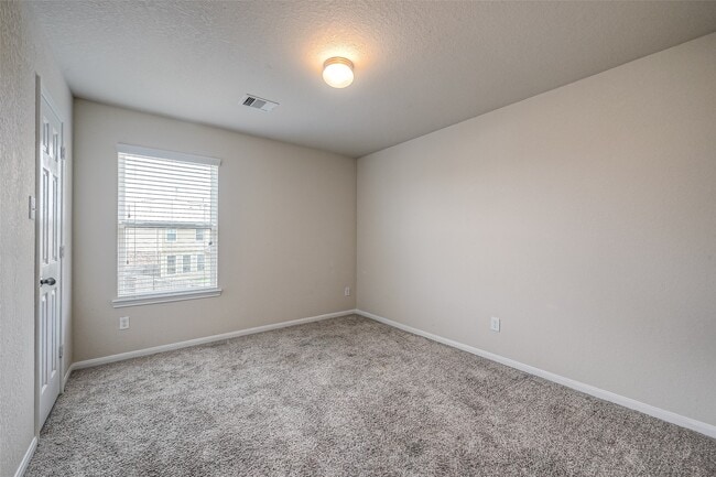 Building Photo - 3030 Currier Ct