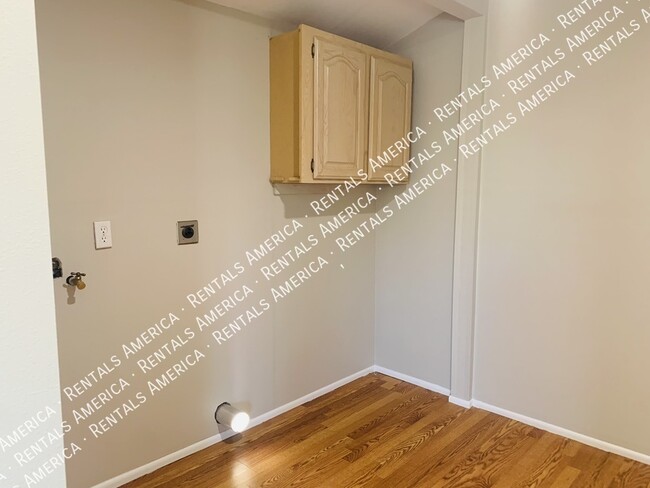 Building Photo - 11433 N Hagen Dr