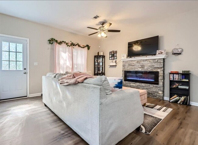 Building Photo - 7805 Rock Rose Ln