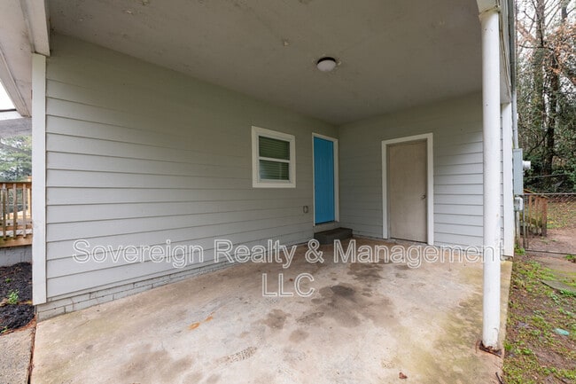 Building Photo - 3366 Delmar Ln NW