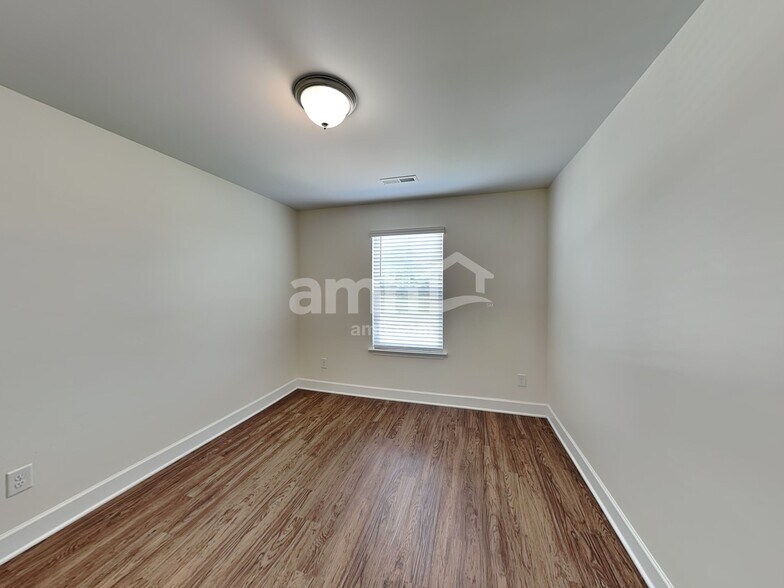 Building Photo - 4805 Horatio Ct