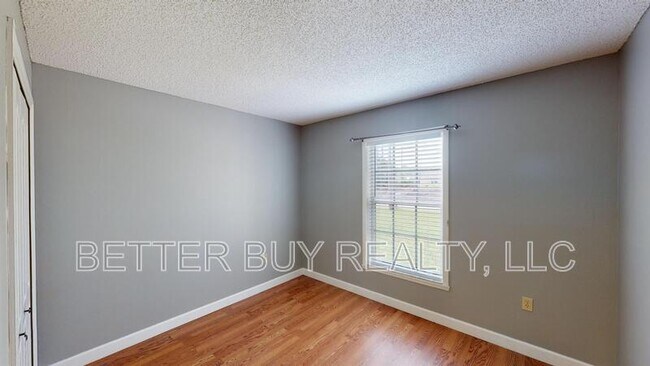 Building Photo - 21 Palermo Ln