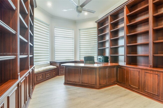 Building Photo - 3041 Birkdale Dr