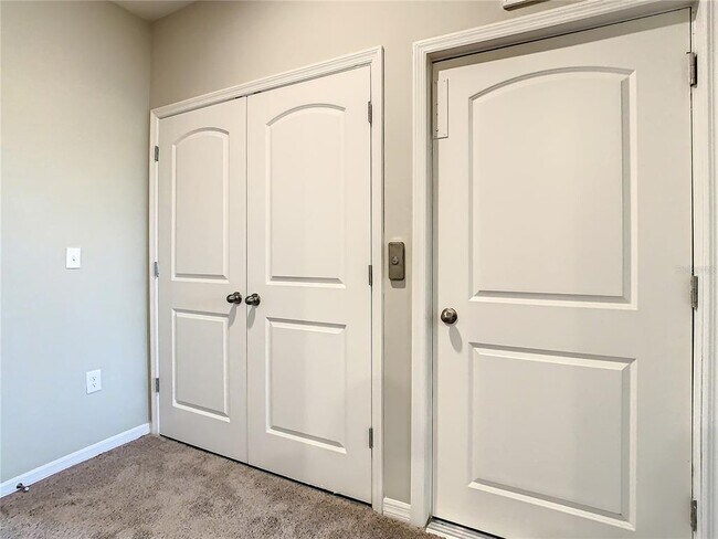 Building Photo - 5513 Wahoo Ct
