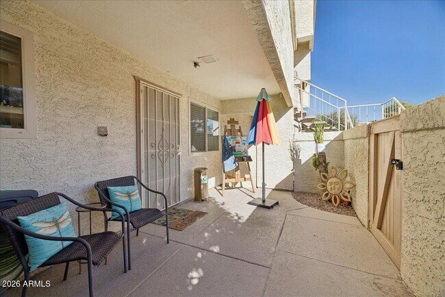 Building Photo - 4150 E Cactus Rd