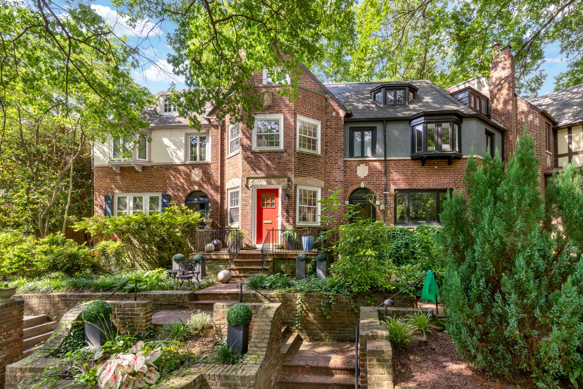 Opposite side of building - 1636 44th St NW