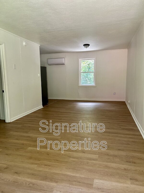 Building Photo - 45 Infinity Dr