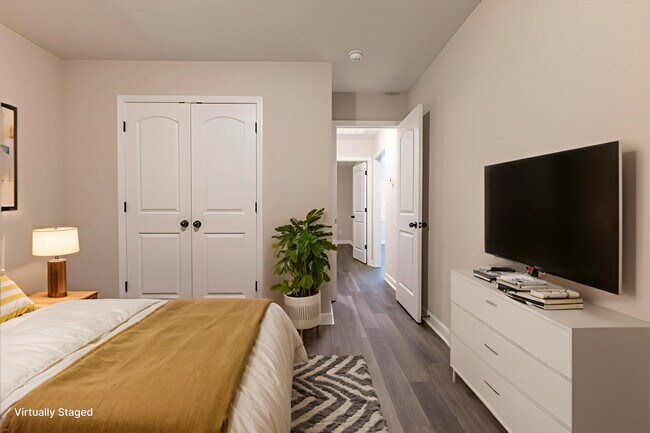 Building Photo - 270 Breakwater Dr