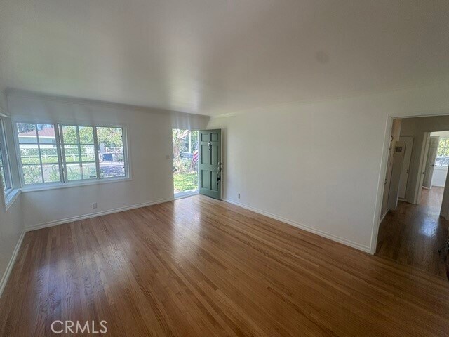Building Photo - 223 Lillian Pl
