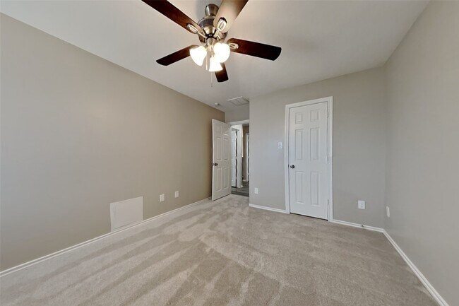 Building Photo - 3502 Avalon Spring Ln