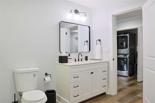 Building Photo - 2184 Skye Isles Pass SE