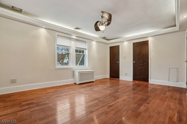 Building Photo - 80 Locust Ave