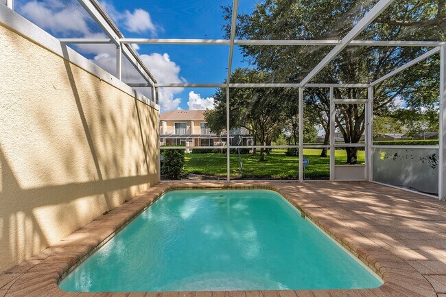 Building Photo - 3-Bedroom, 3-Bath Townhouse in Four Corners of Clermont – Close to Disney