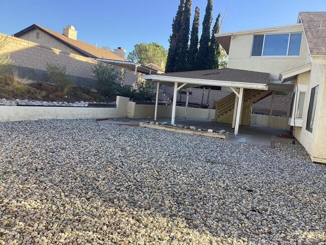Building Photo - 36818 Little Leaf Dr