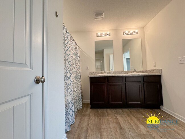 Building Photo - 813 Moorhen Wy